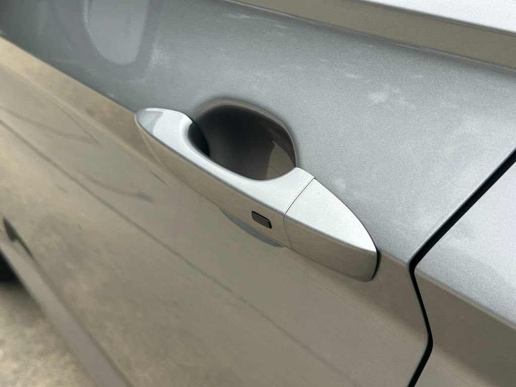 Certified 2025 Volkswagen Jetta SE FWD image 27