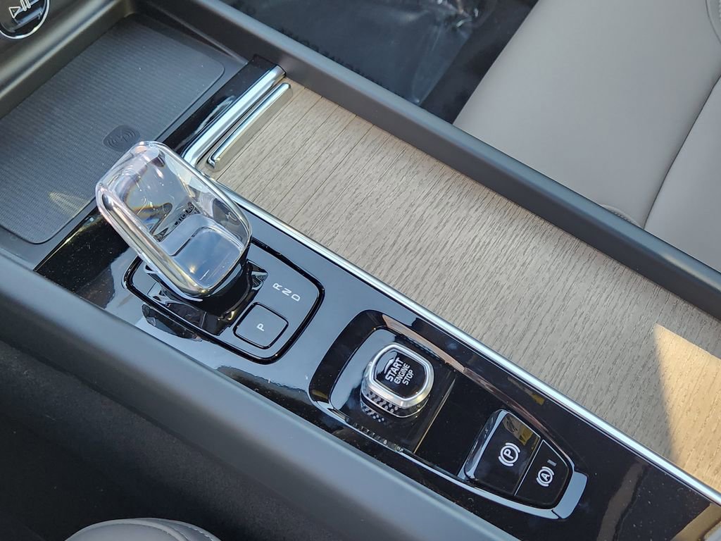 New 2026 Volvo XC60 T8 Plus w/ Protection Package Premier image 10