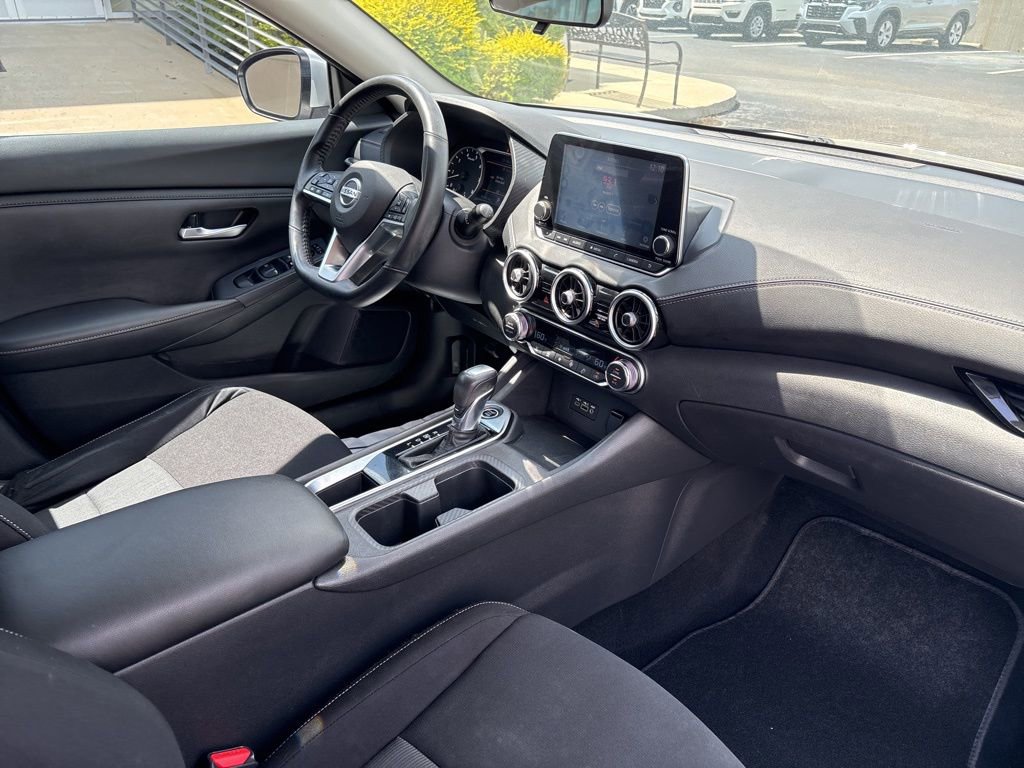 Used 2021 Nissan Sentra SV FWD image 12
