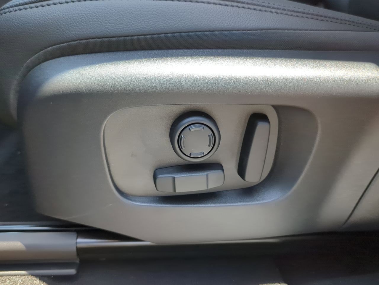 New 2026 Land Rover Range Rover Evoque S image 21