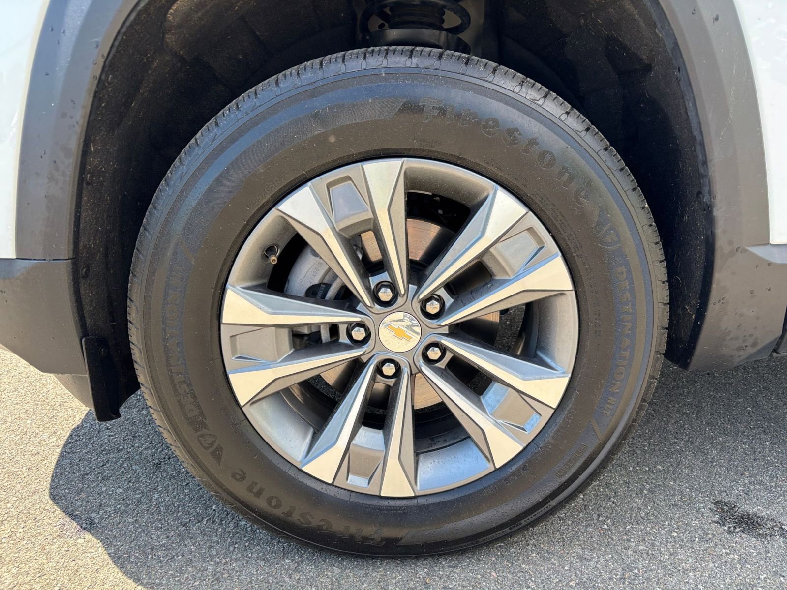 Used 2025 Chevrolet Equinox LT FWD image 30