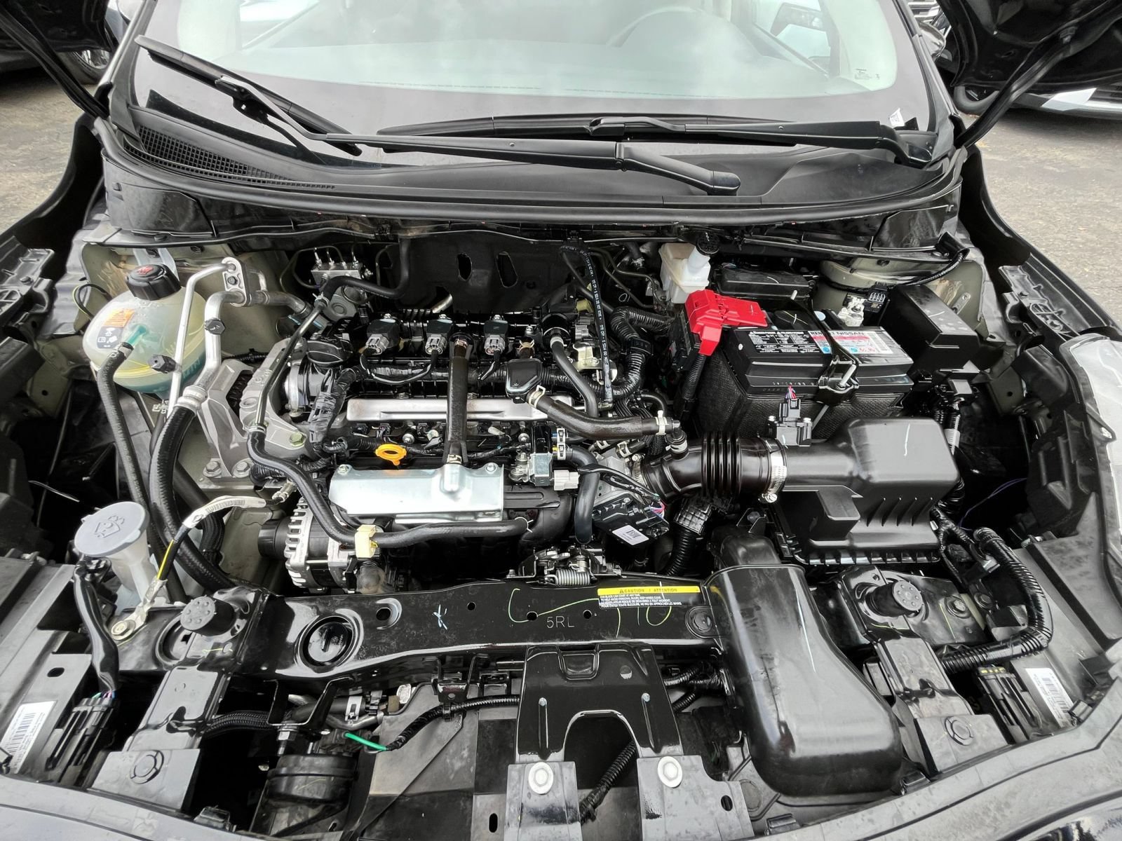 Used 2025 Nissan Versa SV FWD image 31