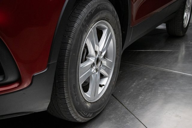 Used 2021 Chevrolet Trax LS image 7