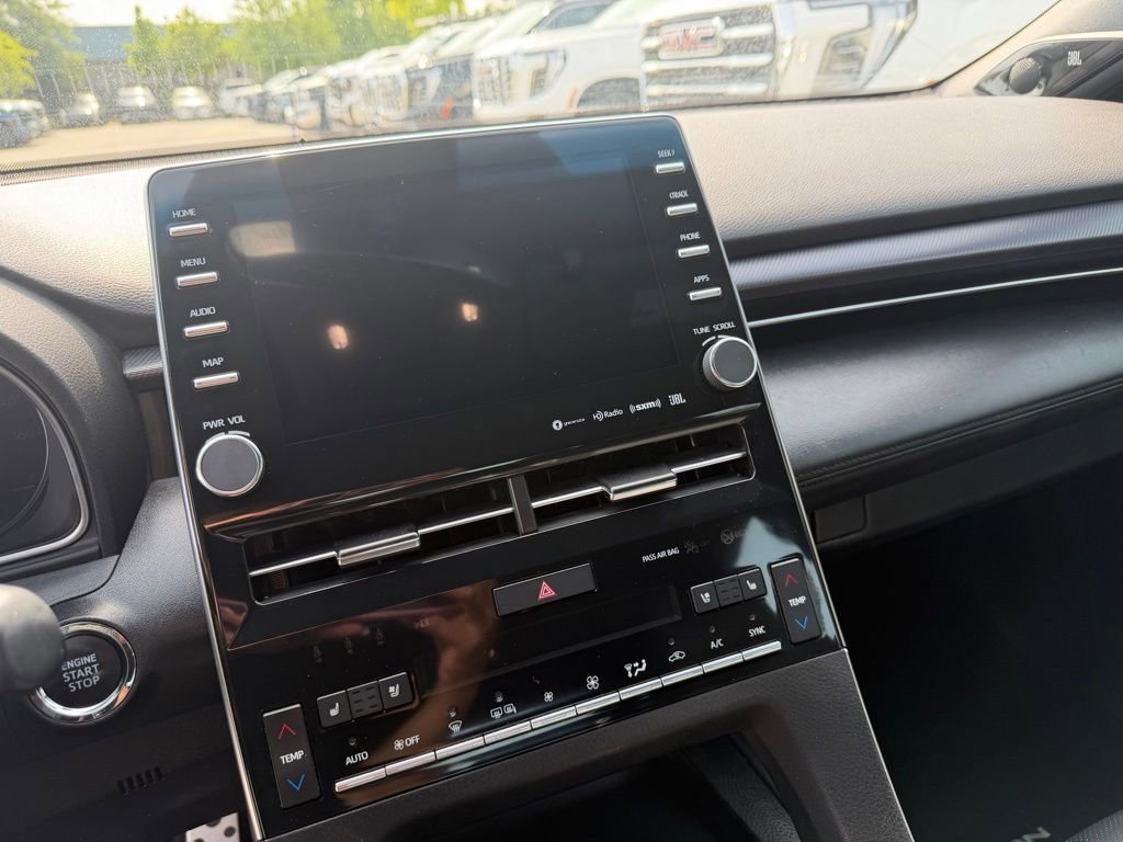 Used 2022 Toyota Avalon Touring w/ Advanced Safety Package FWD image 11