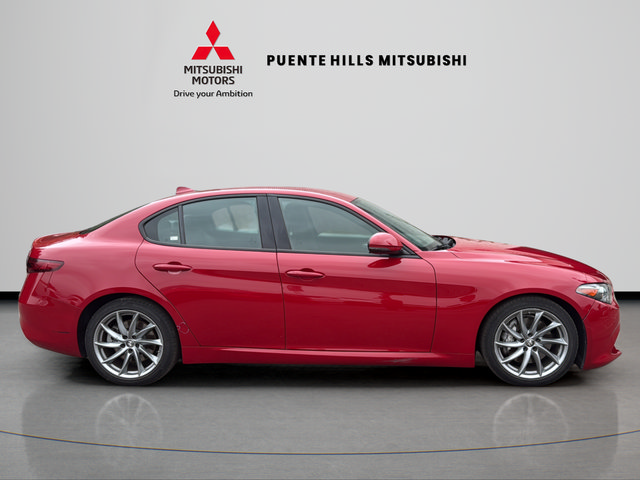 Used 2022 Alfa Romeo Giulia Sprint RWD image 4
