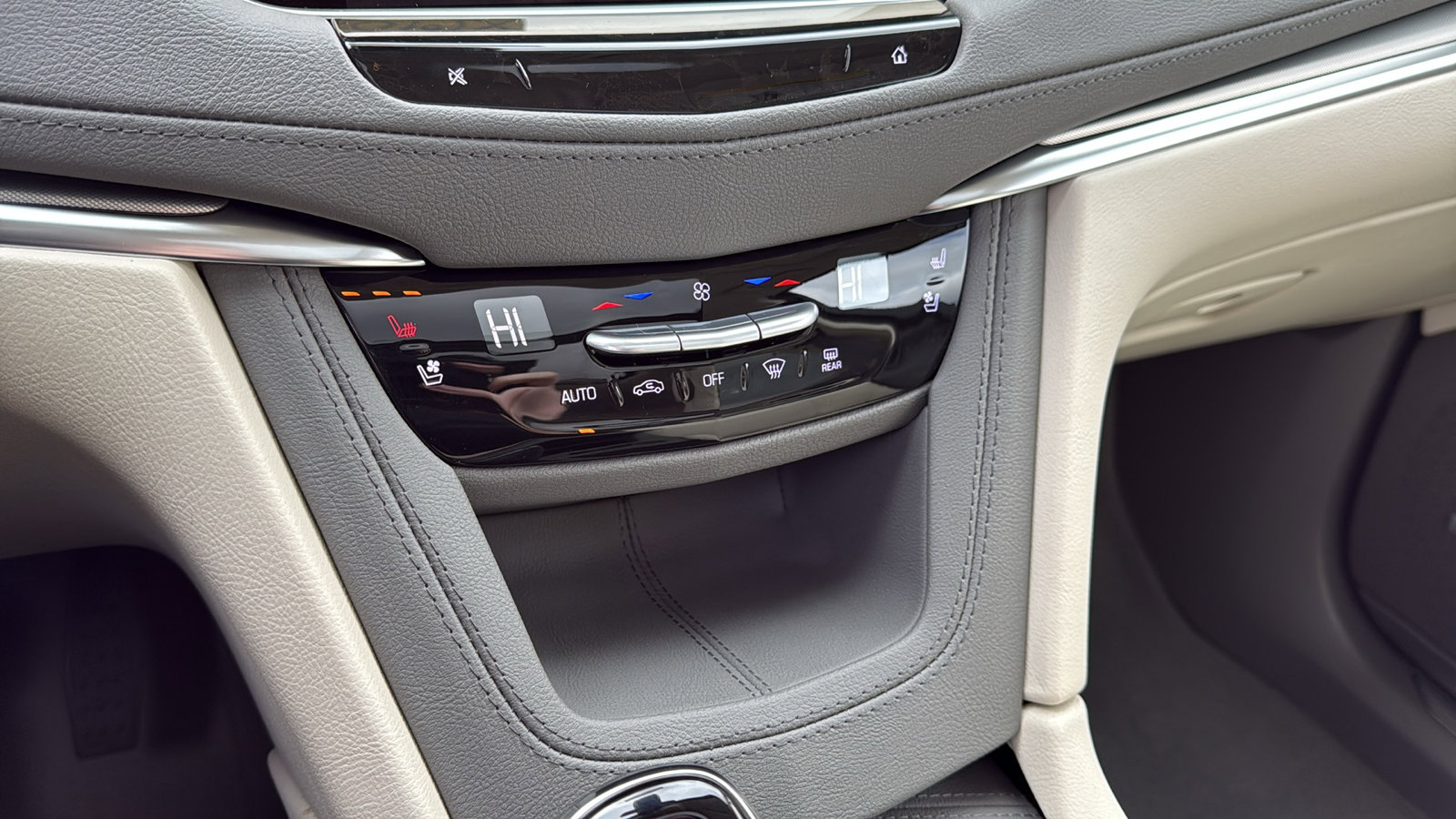 New 2026 Cadillac XT5 Premium Luxury image 21