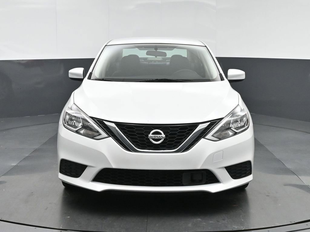 Used 2018 Nissan Sentra SV image 2