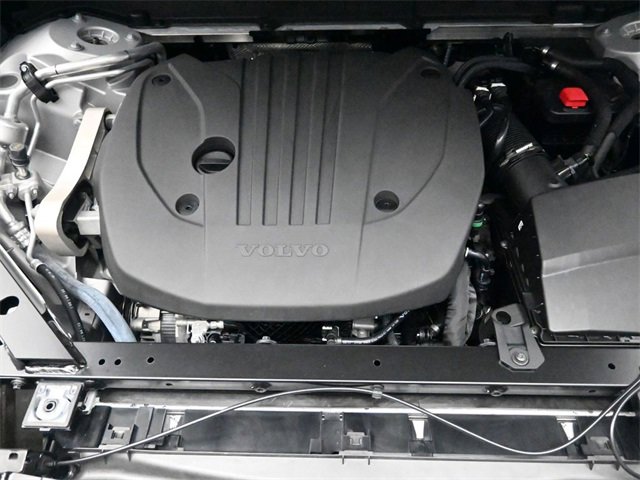 Used 2023 Volvo XC60 B5 Plus w/ Protection Package Premier image 32