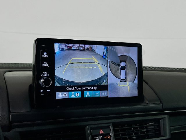 Used 2025 Honda Pilot TrailSport image 14