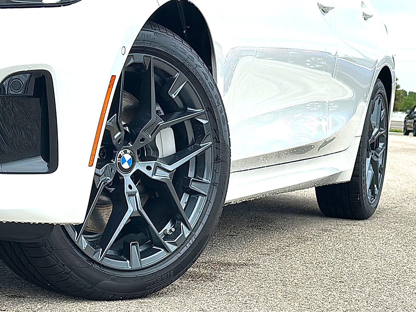 New 2026 BMW 330i Sedan w/ Premium Package RWD image 3