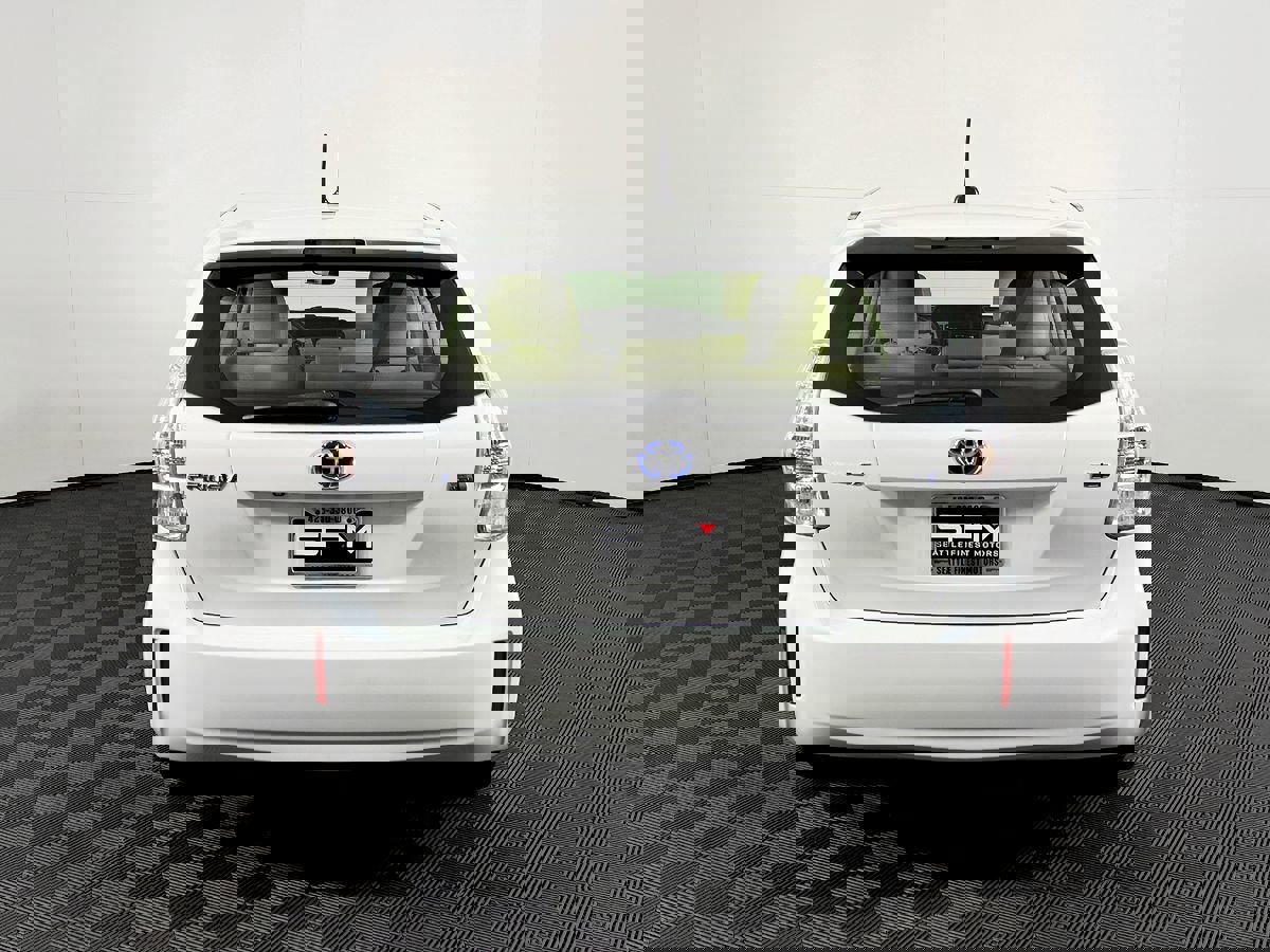 Used 2012 Toyota Prius V Three image 9