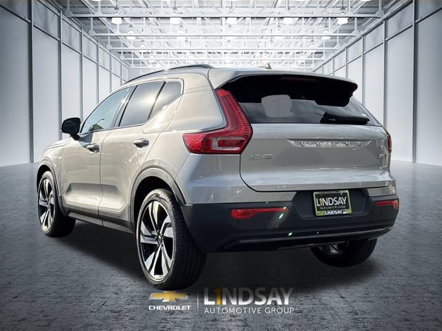 Used 2023 Volvo XC40 B5 Plus w/ Driver Assist Package AWD/4WD image 6