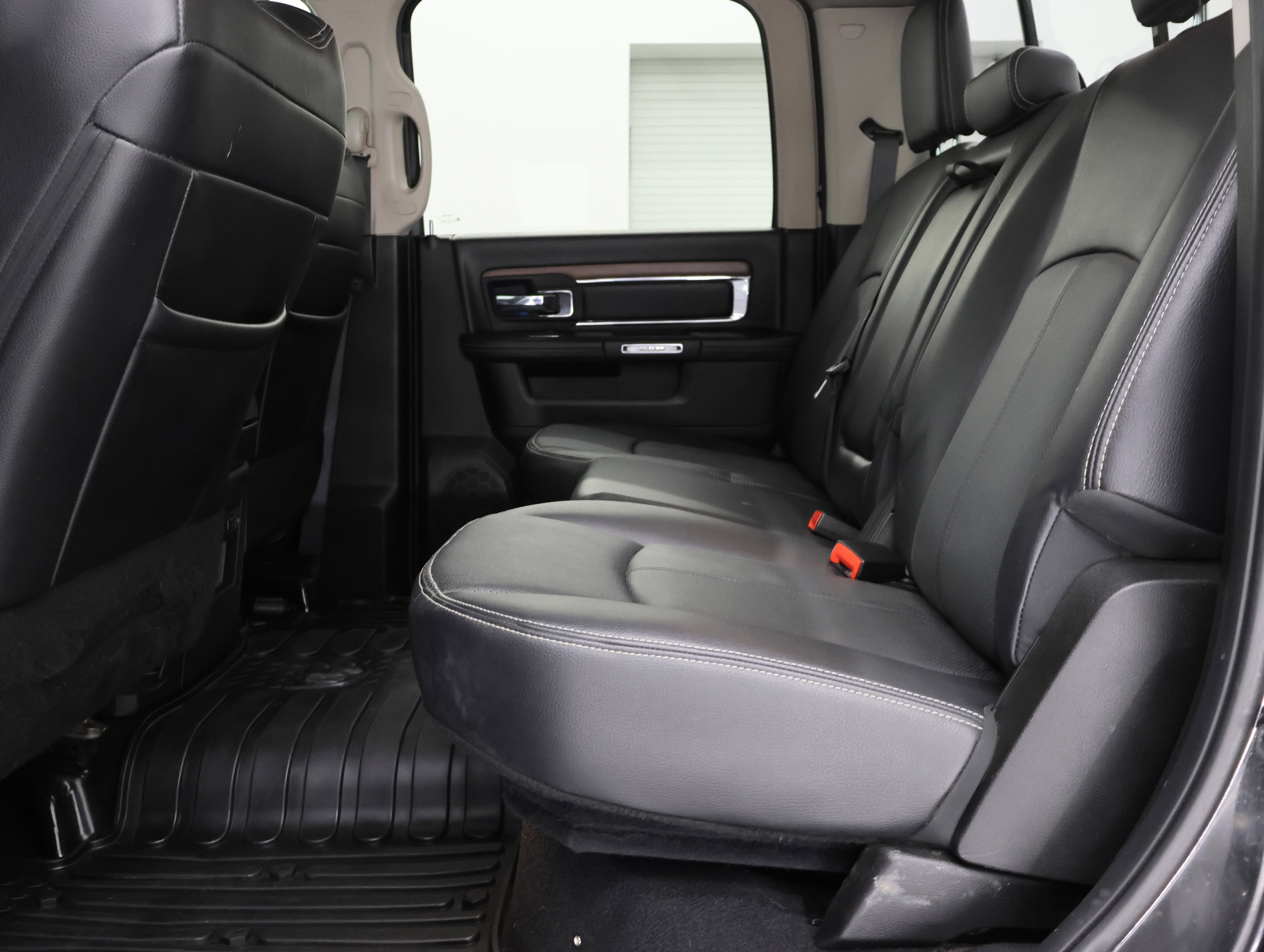 Used 2018 RAM 2500 Laramie image 36