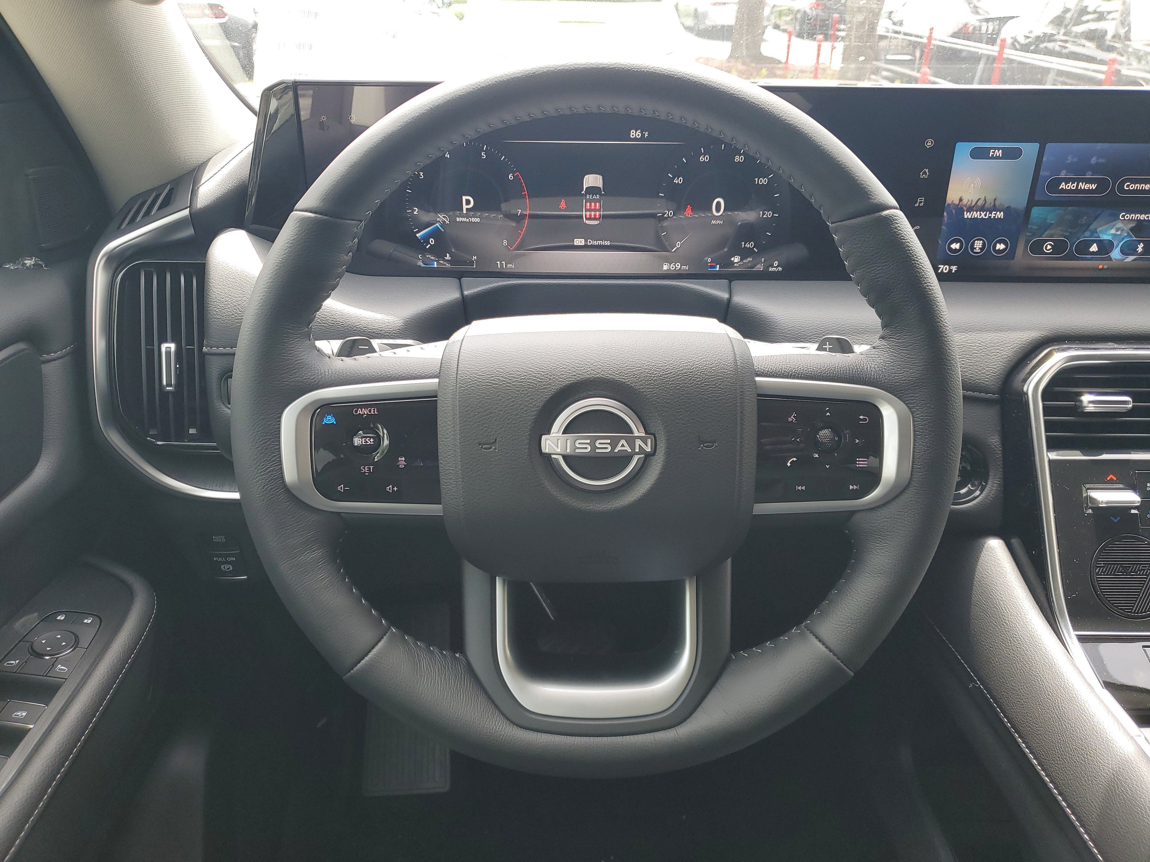 New 2025 Nissan Armada SV image 9