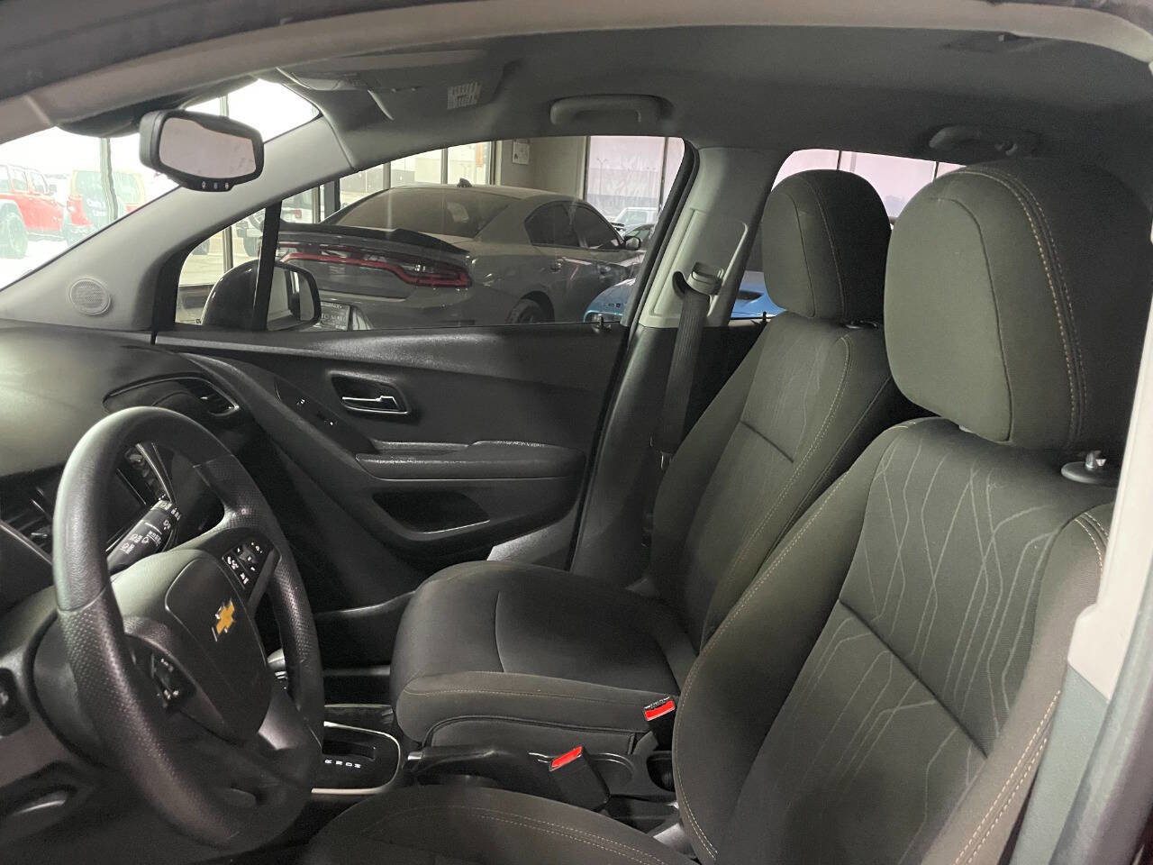 Used 2020 Chevrolet Trax LT image 16