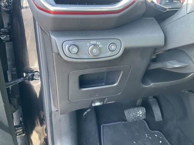 Used 2022 Chevrolet TrailBlazer RS image 17