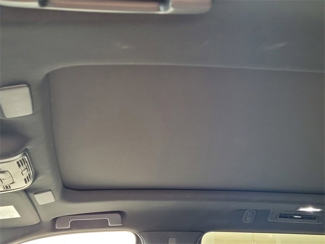 Used 2023 Cadillac Escalade Premium Luxury w/ Performance Package image 17