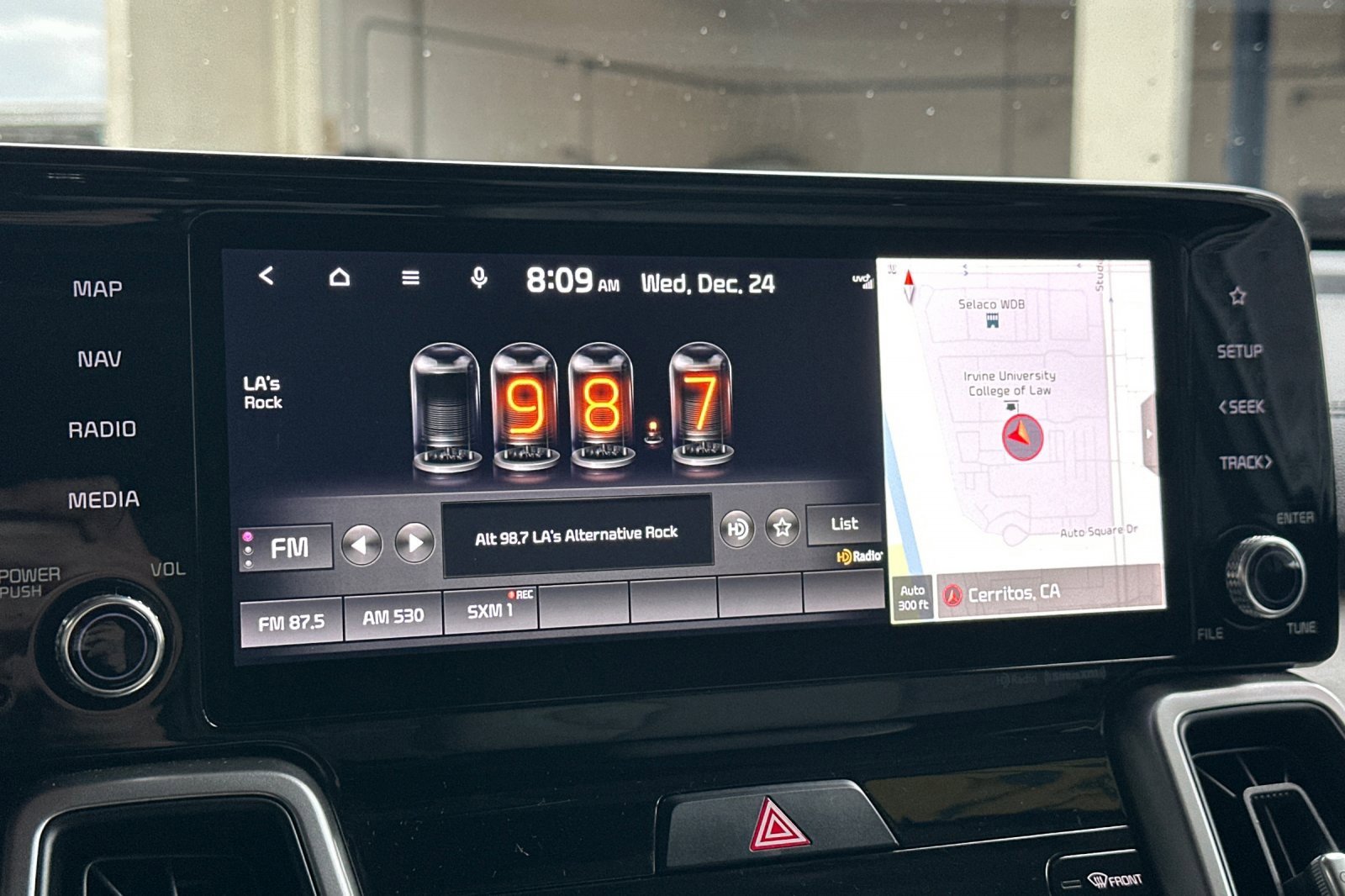 Used 2022 Kia Sorento EX w/ Panoramic Sunroof Package image 26