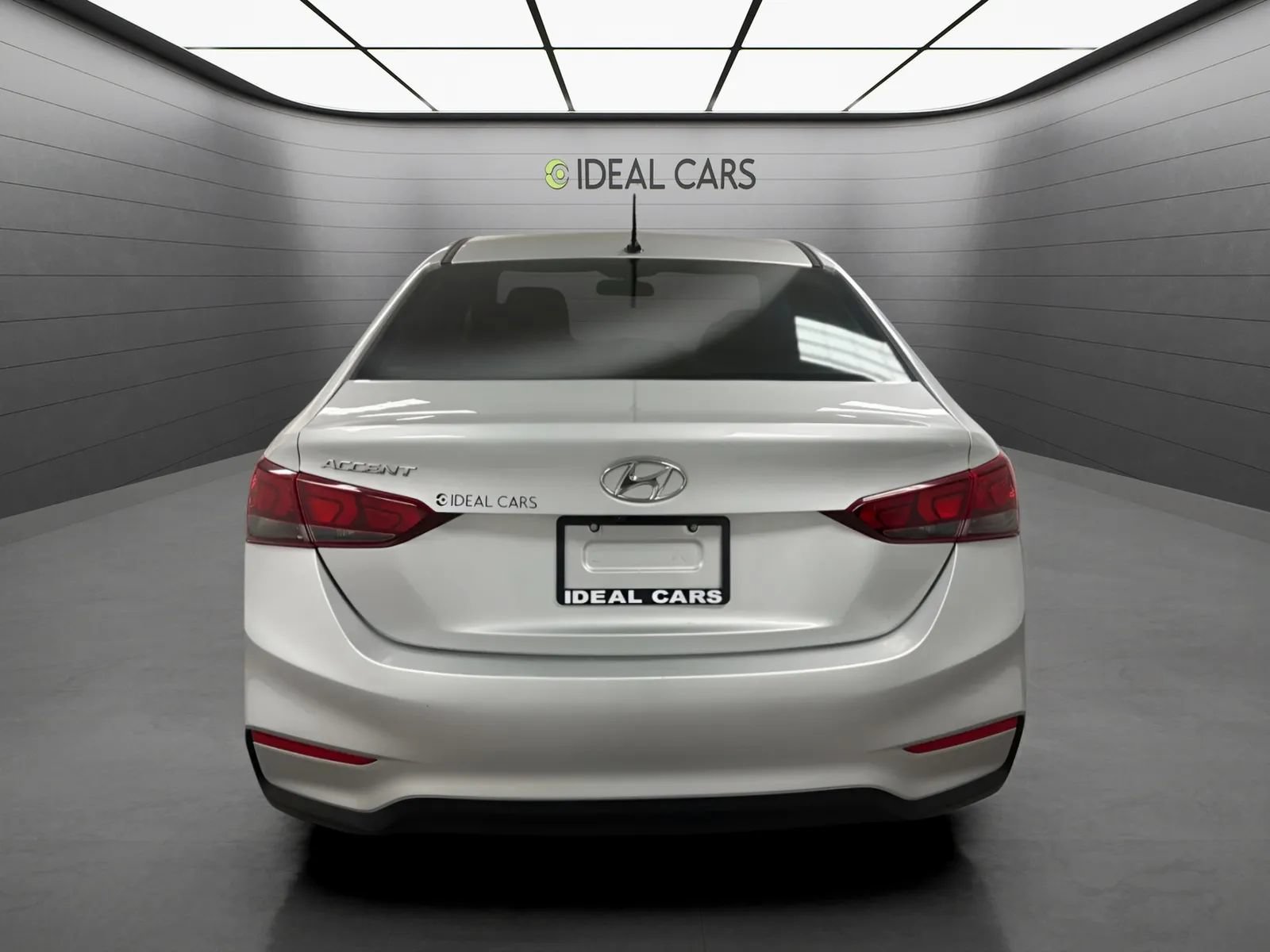 Used 2020 Hyundai Accent SE w/ Cargo Package FWD image 6