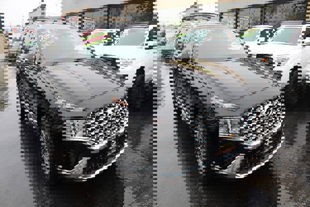 Used 2022 Hyundai Santa Fe SEL w/ Convenience Package image 8