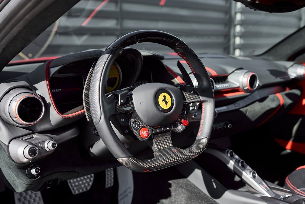 Used 2018 Ferrari 812 Superfast image 40