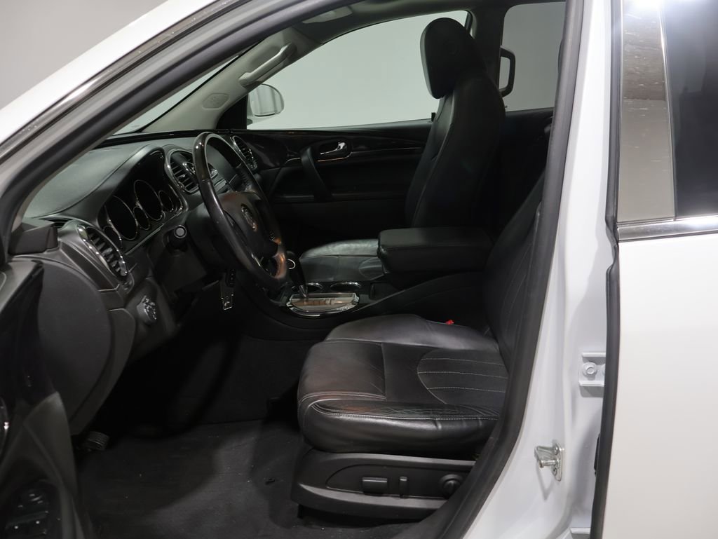 Used 2016 Buick Enclave Leather image 11