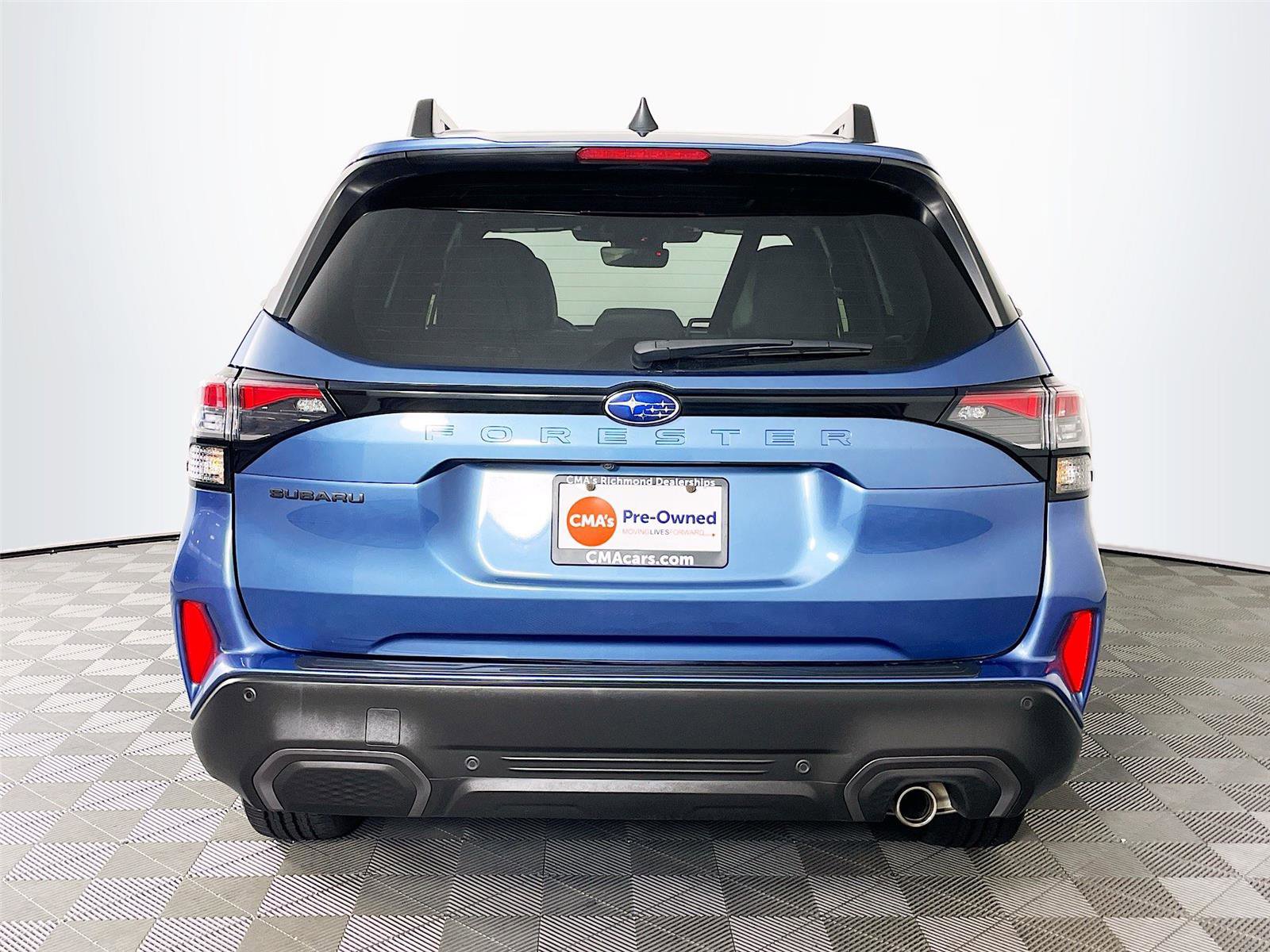 Used 2025 Subaru Forester Limited image 7