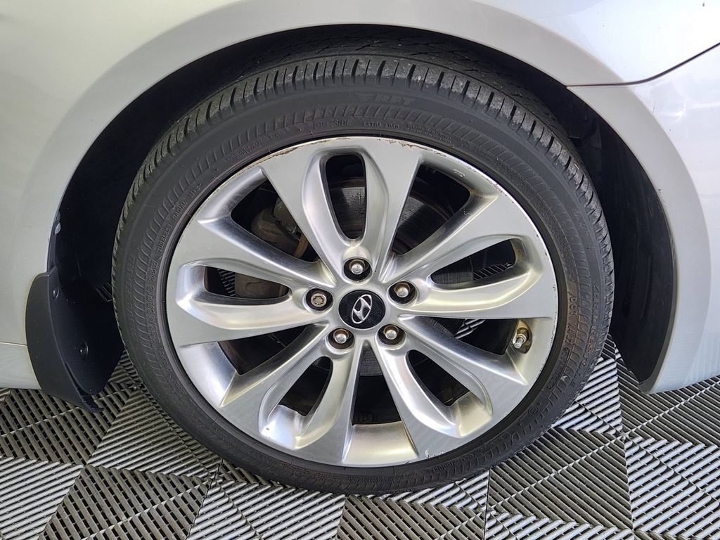 Used 2013 Hyundai Sonata SE w/ Navigation & Sunroof Pkg FWD image 9