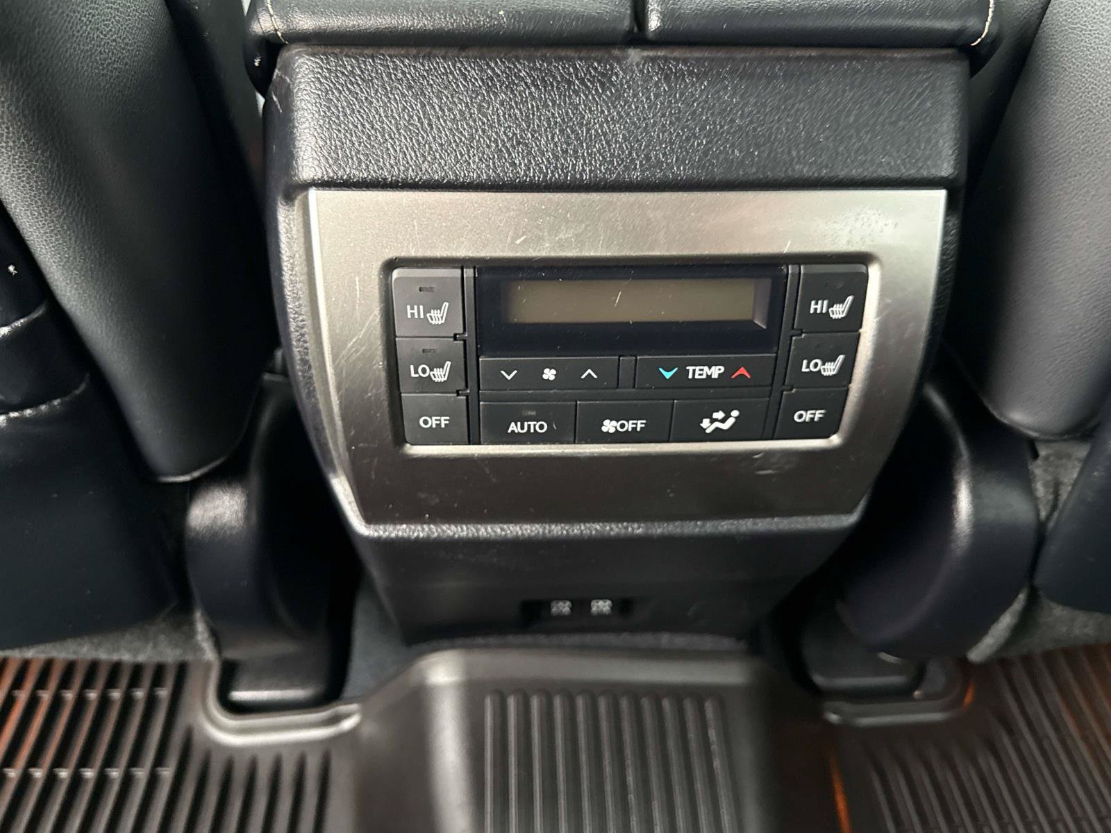 Used 2022 Lexus GX 460 Premium w/ Premium Package AWD/4WD image 15