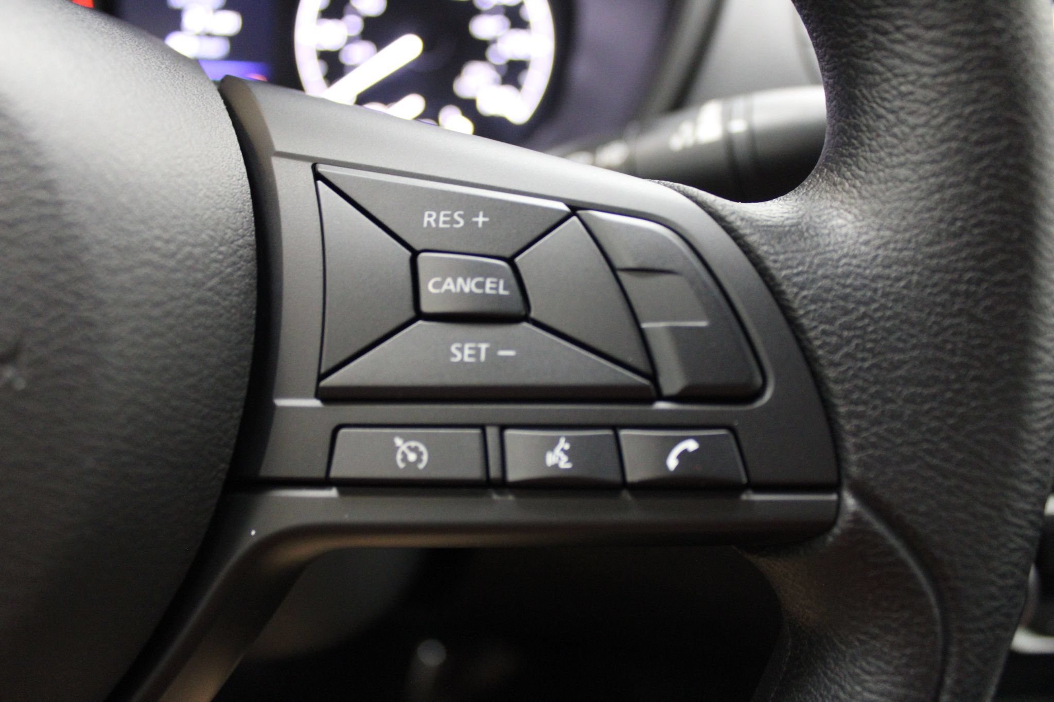 Used 2025 Nissan Altima 2.5 S FWD image 36