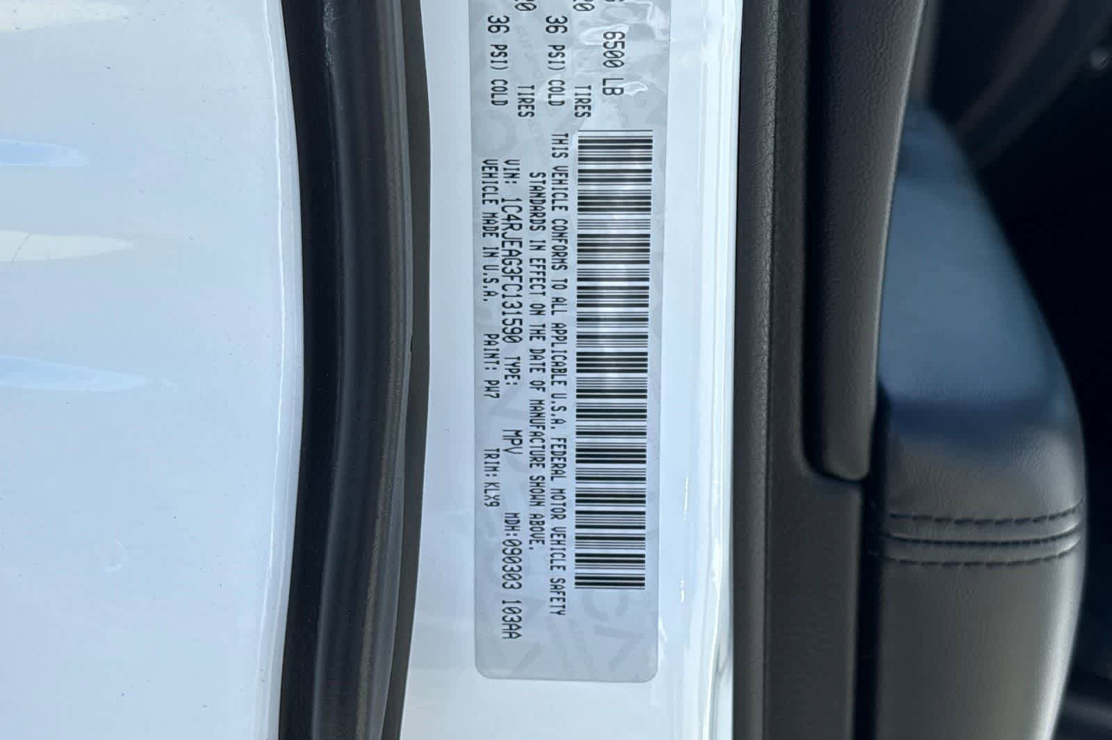 Used 2015 Jeep Grand Cherokee Altitude RWD image 28