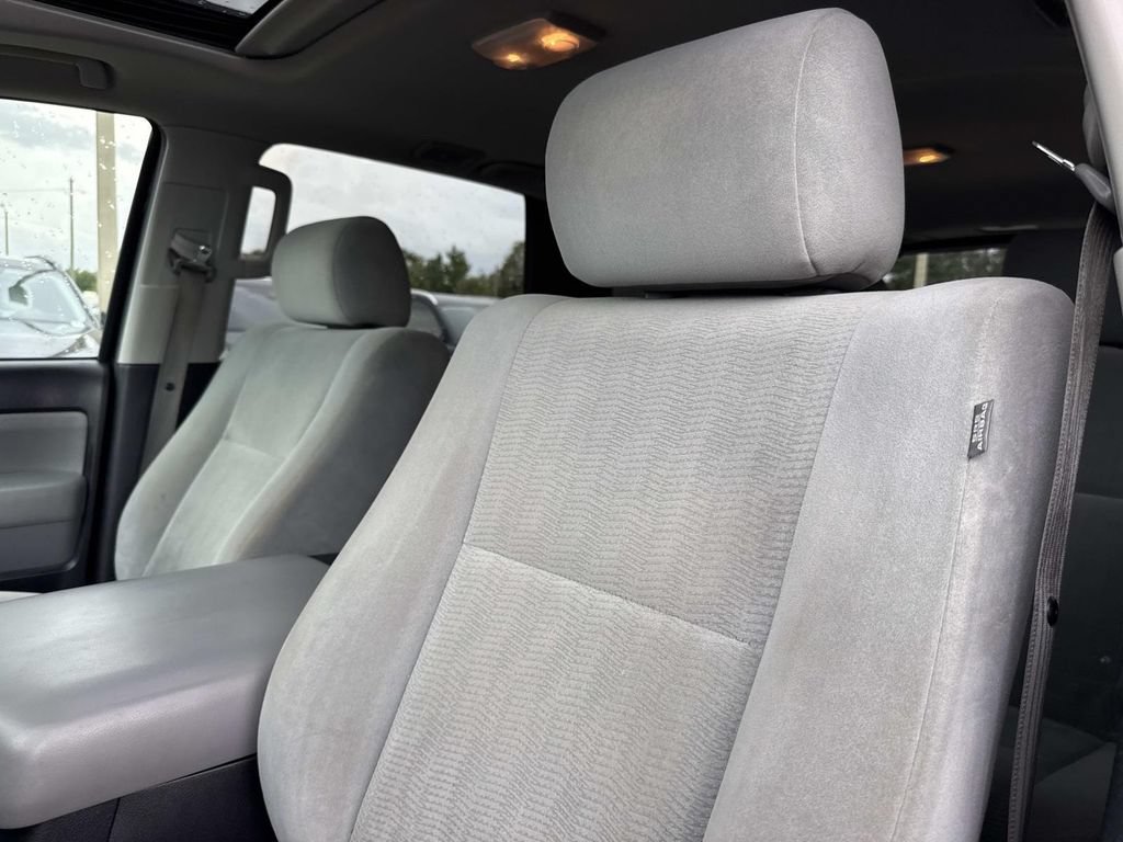 Used 2016 Toyota Sequoia SR5 AWD/4WD image 23