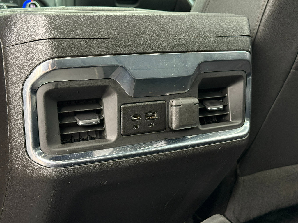 Used 2022 Chevrolet Silverado 2500 LTZ w/ LTZ Convenience Package image 29