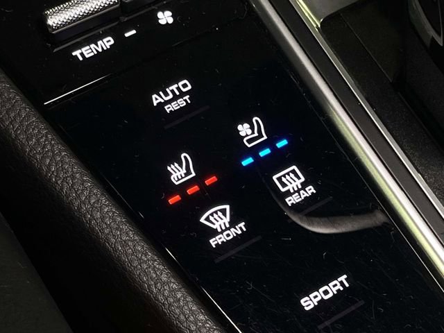 Certified 2021 Porsche Cayenne AWD/4WD image 36