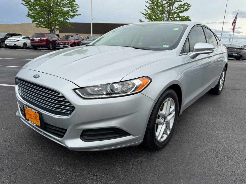 Used 2014 Ford Fusion SE FWD image 8