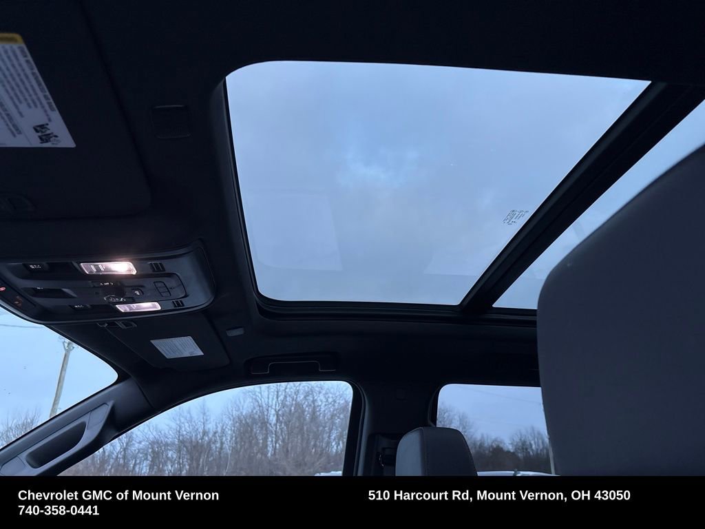 Used 2024 Chevrolet Tahoe Z71 w/ Luxury Package image 24