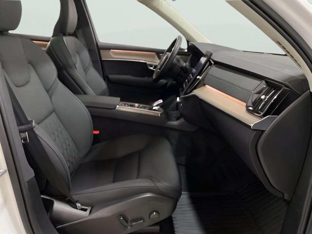 Used 2025 Volvo XC90 B6 Plus w/ Protection Package Premier AWD/4WD image 84