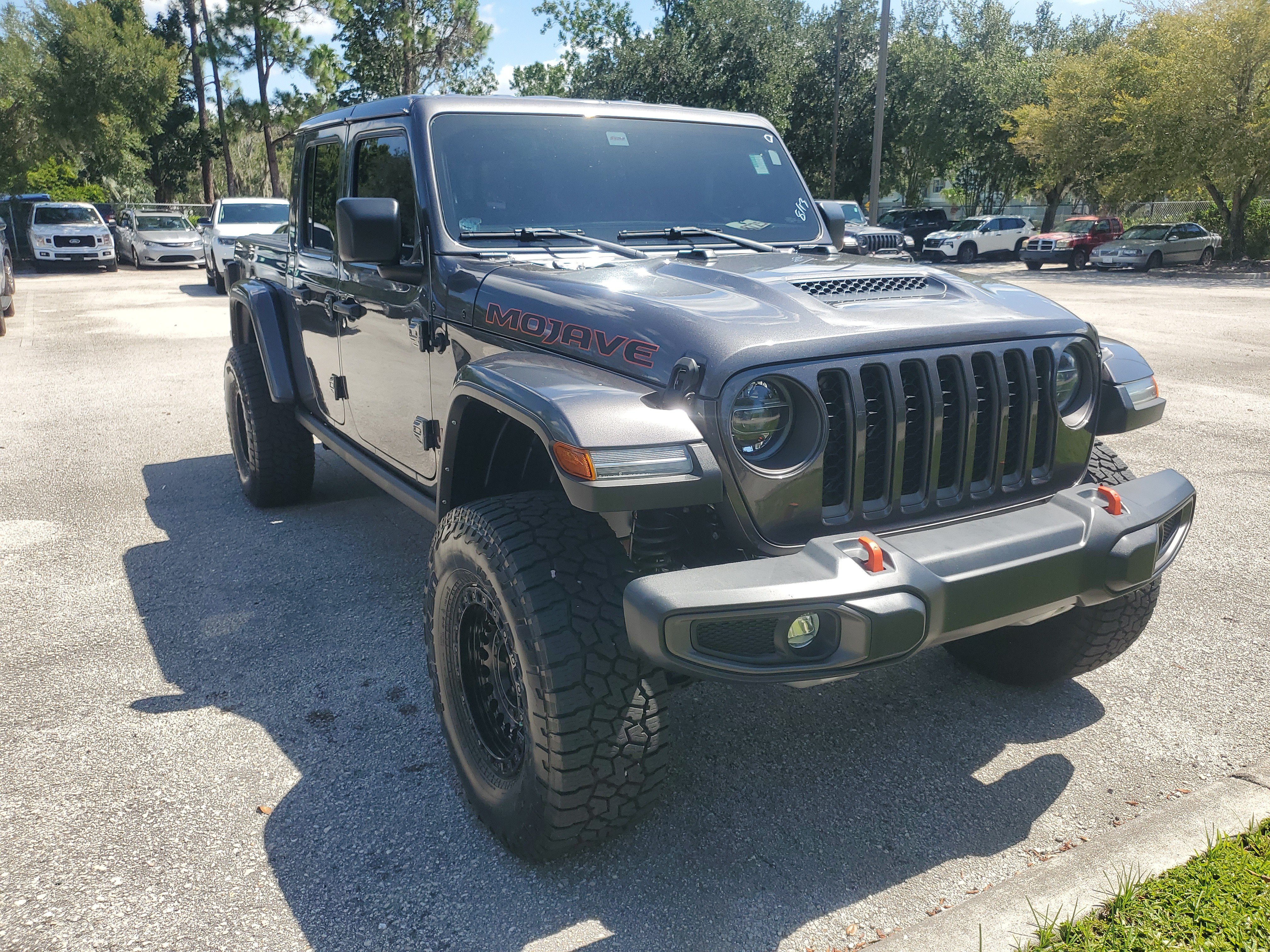 Used 2021 Jeep Gladiator Mojave AWD/4WD image 2
