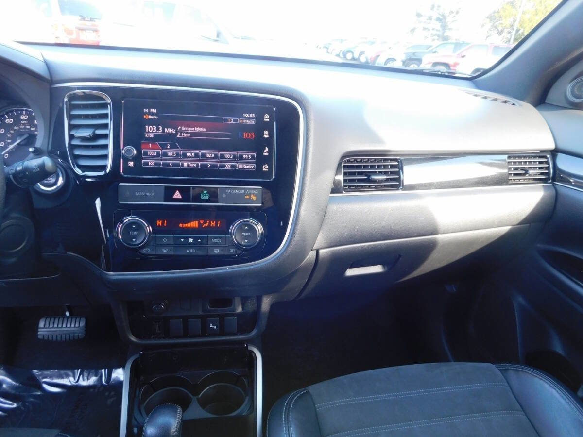 Used 2019 Mitsubishi Outlander LE image 9