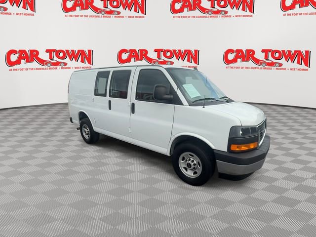 Used 2023 GMC Savana 2500 w/ Driver Convenience Package image 2