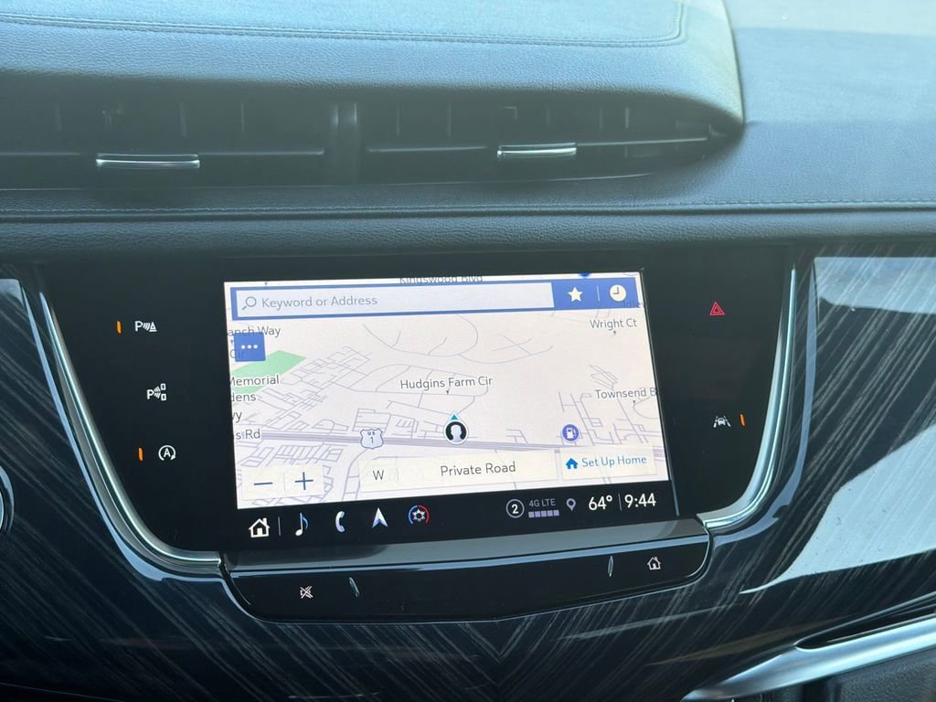 Certified 2024 Cadillac XT6 Premium Luxury w/ Technology Package AWD/4WD image 6