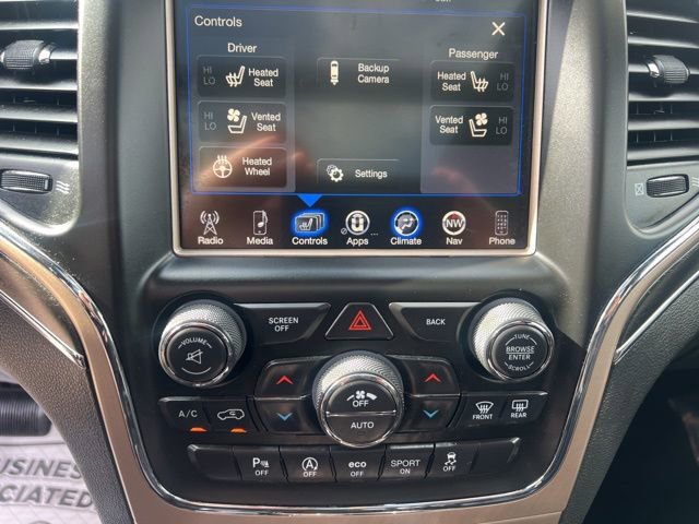 Used 2017 Jeep Grand Cherokee Limited w/ Luxury Group II image 31