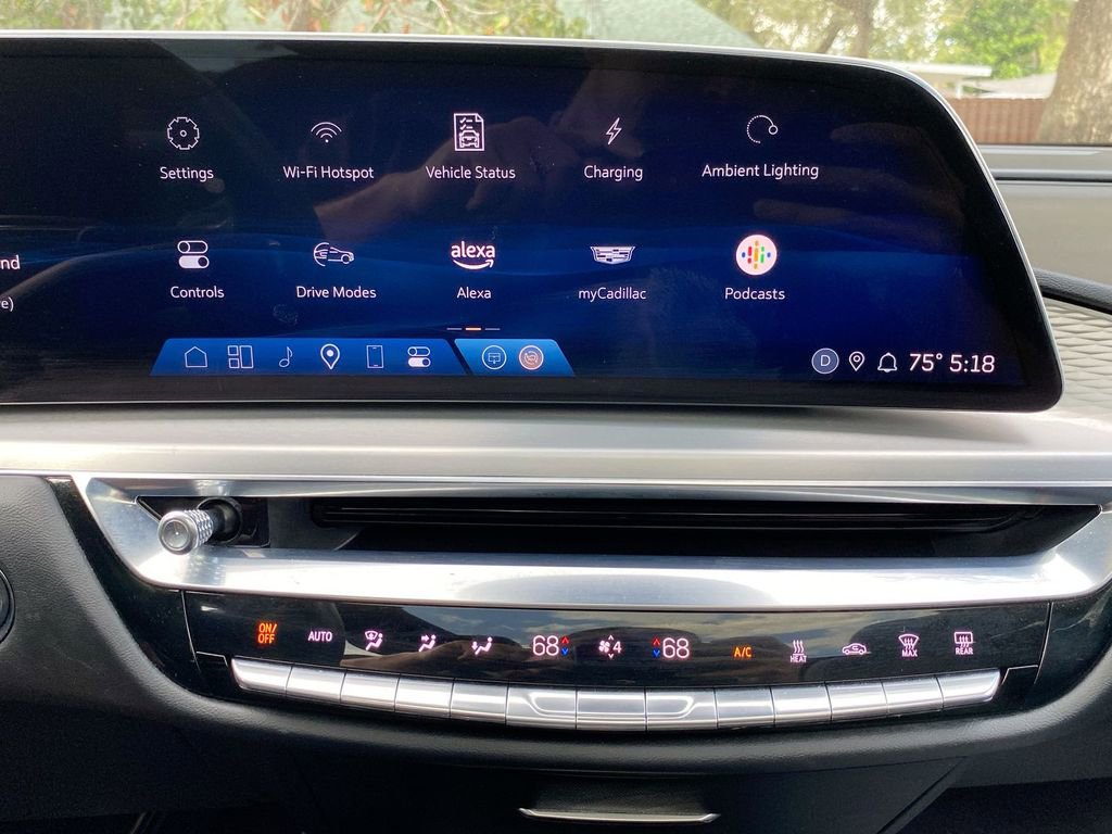 Used 2024 Cadillac Lyriq Sport image 27