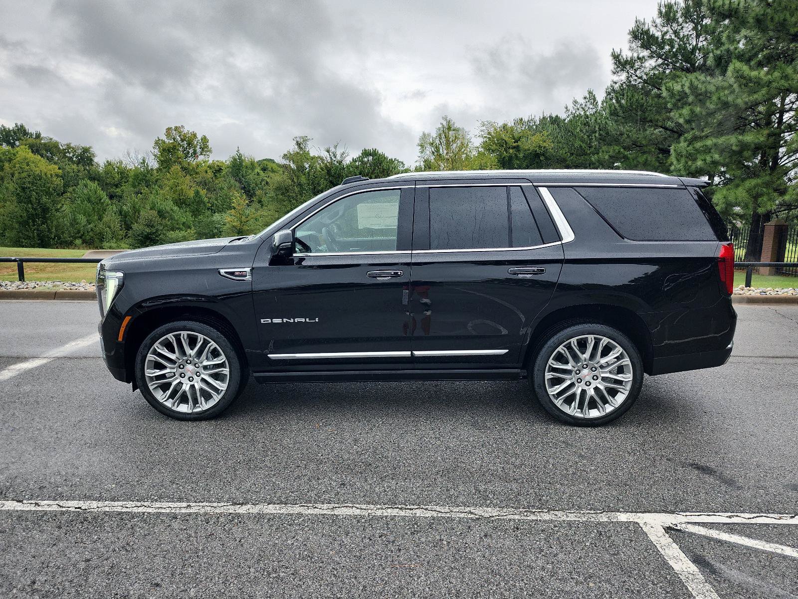 New 2027 GMC Yukon Denali w/ Denali Reserve Package AWD/4WD image 2
