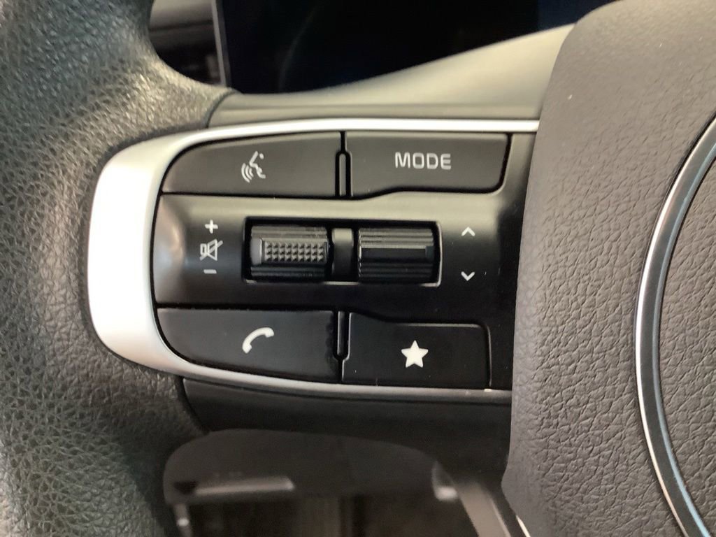 Certified 2025 Kia K5 LXS FWD image 20