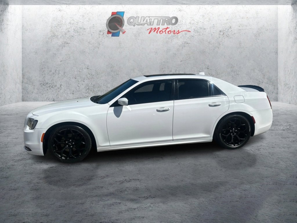 Used 2016 Chrysler 300 S image 2