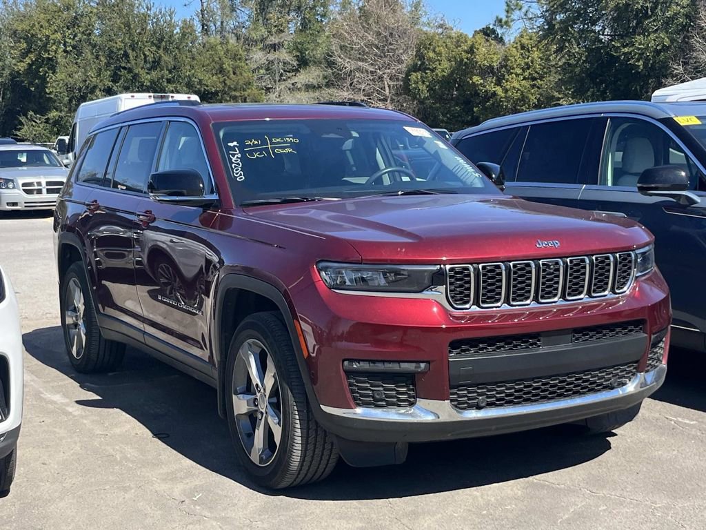 Used 2021 Jeep Grand Cherokee L Limited w/ Luxury Tech Group II image 3
