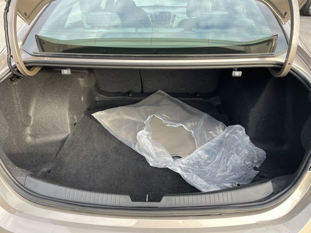 Used 2025 Chevrolet Malibu LT image 45