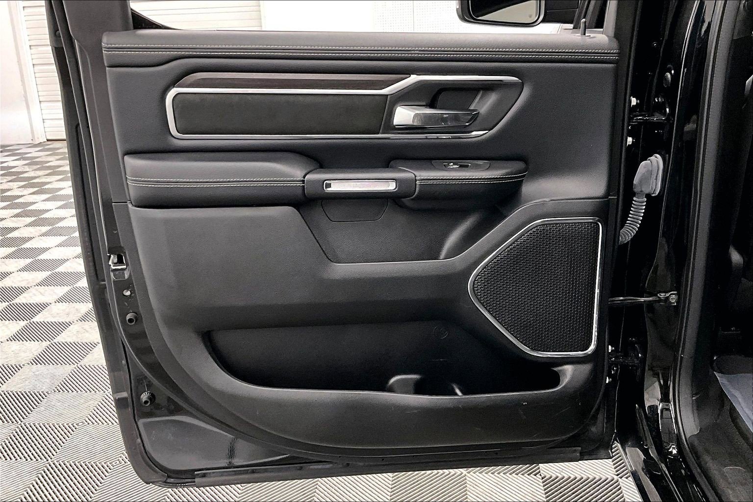 Used 2025 RAM 1500 Laramie AWD/4WD image 20