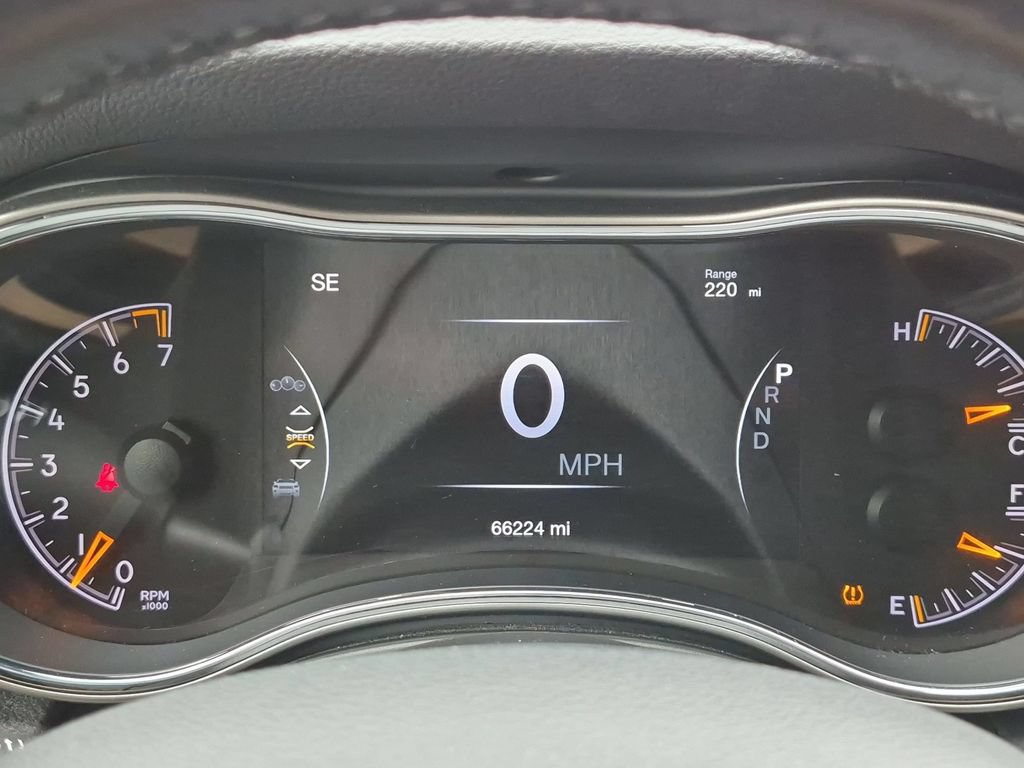 Used 2021 Jeep Grand Cherokee Laredo X AWD/4WD image 15